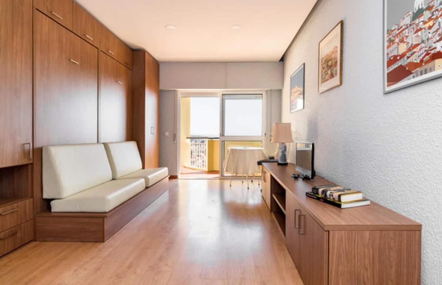 Wonderful Studio In Cascais With Sea View Экстерьер фото