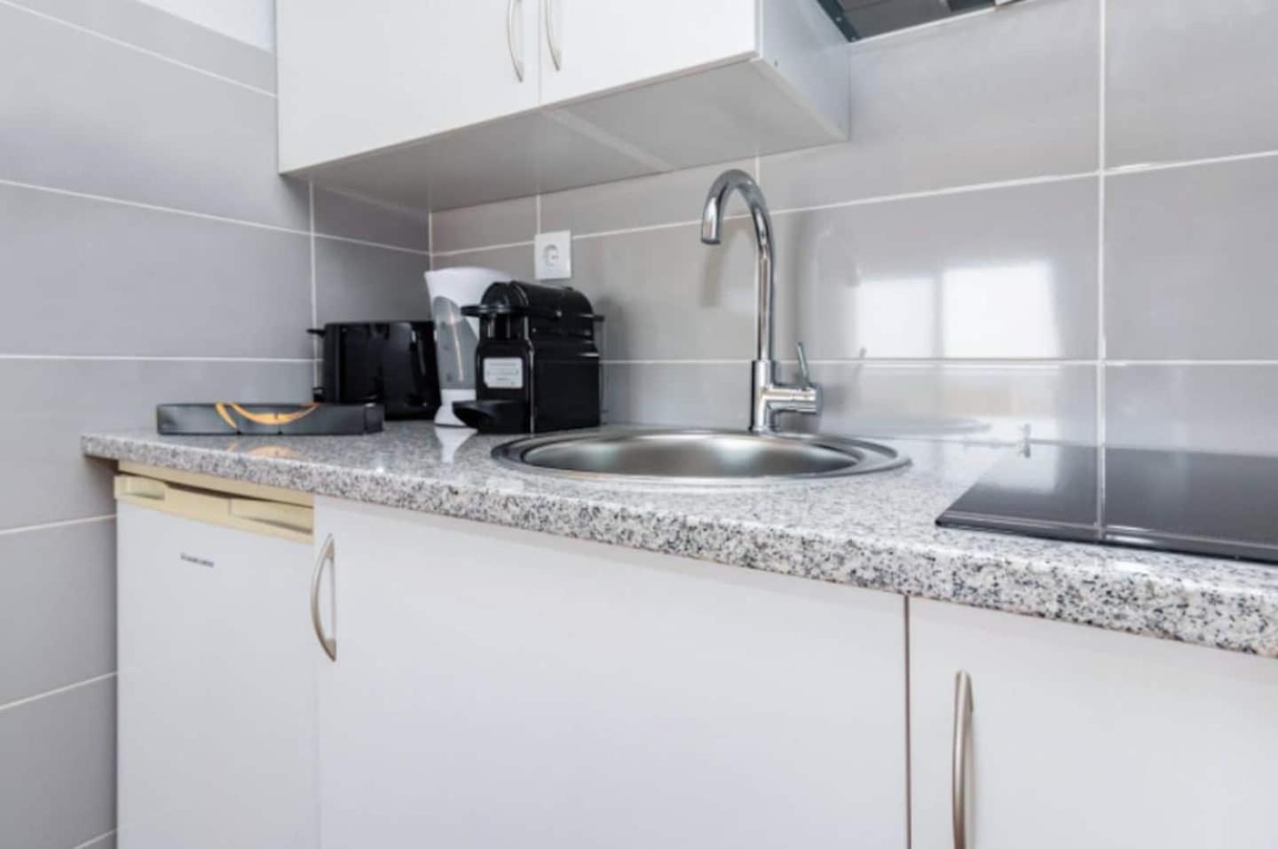 Wonderful Studio In Cascais With Sea View Экстерьер фото